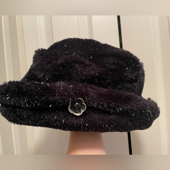 Milton Funfur girls coat - Picture 4 of 4